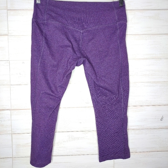 Nike Dri - Fit Women's Capri Leggings - Picture 8 of 9